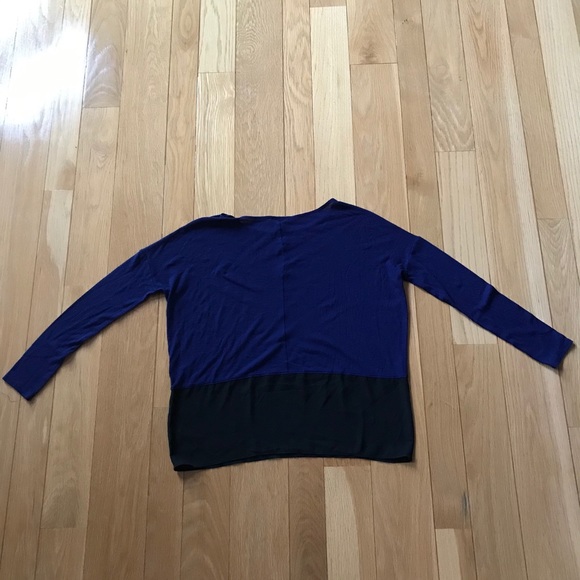 Express sweater with decorative hem - Picture 3 of 3